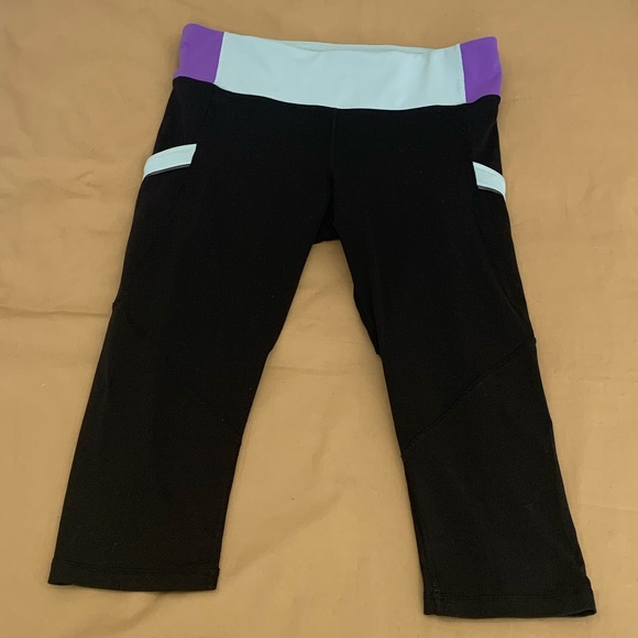 Lululemon Run: Mod Moves Crop - Picture 5 of 12